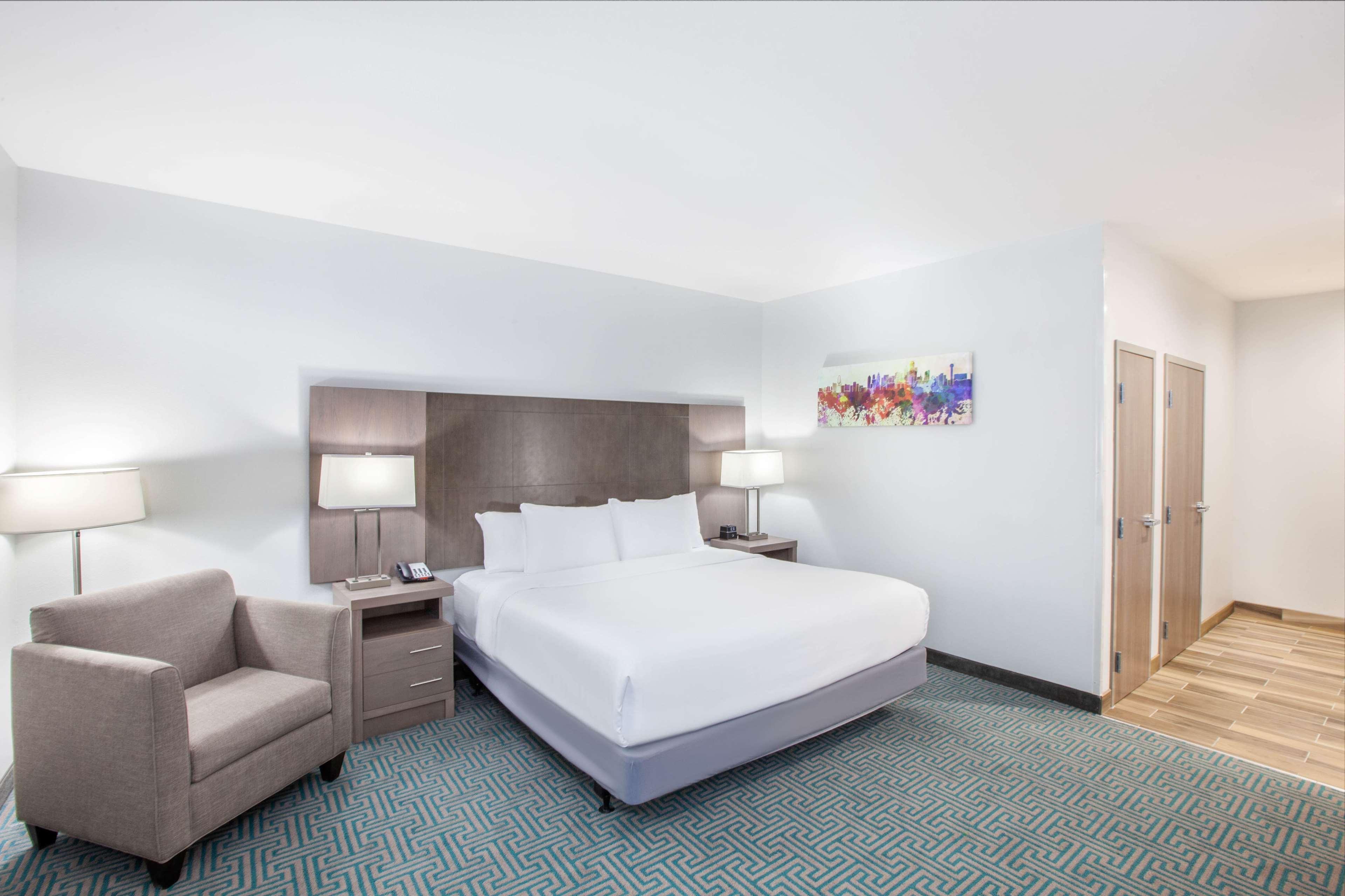 La Quinta By Wyndham Dallas Duncanville Bagian luar foto