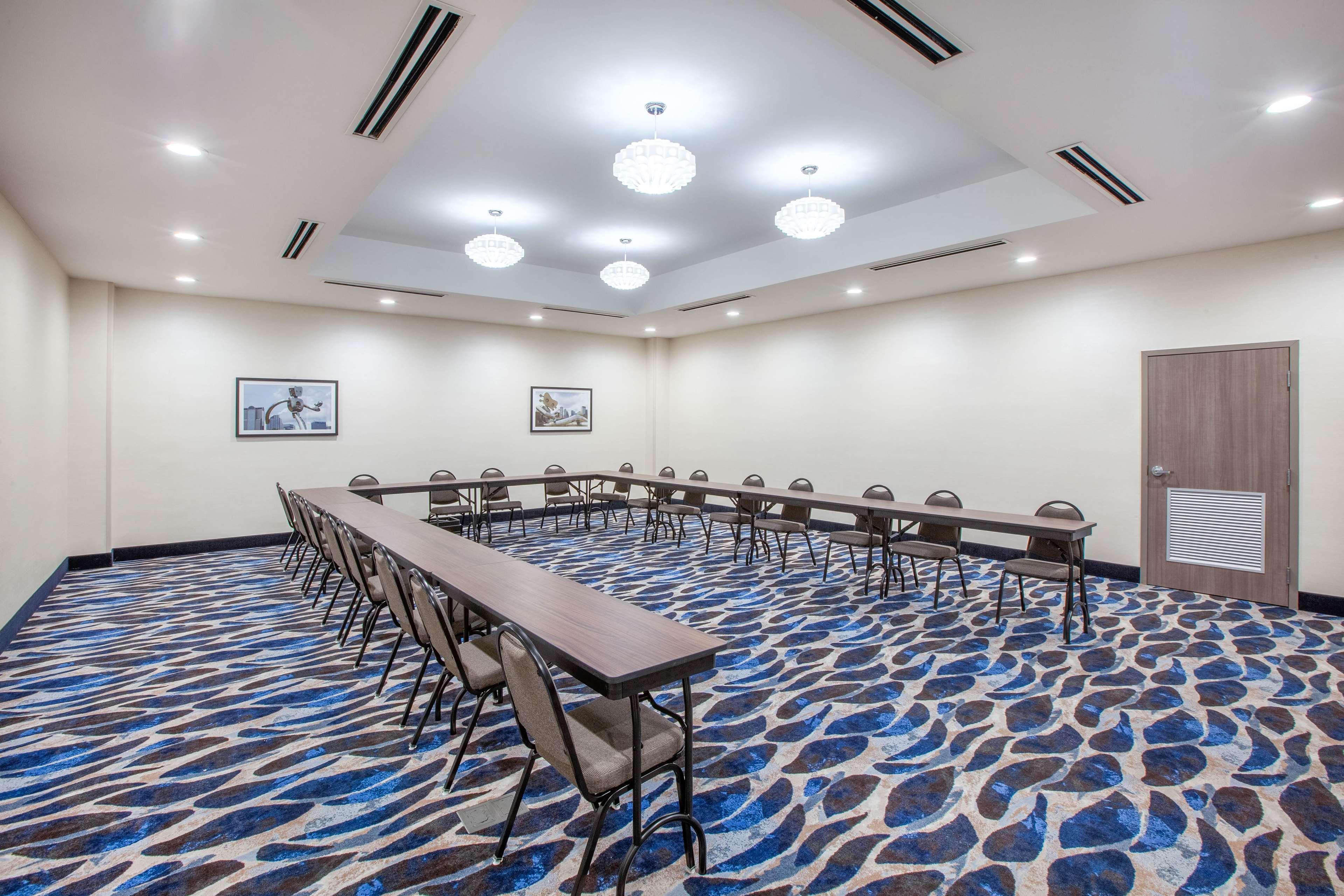 La Quinta By Wyndham Dallas Duncanville Bagian luar foto
